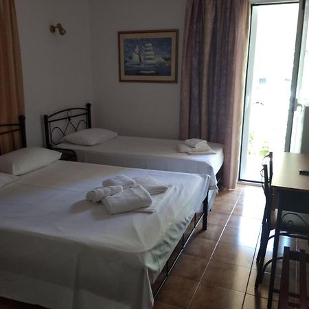 Hotel Ion Kamena Vourla Exteriör bild
